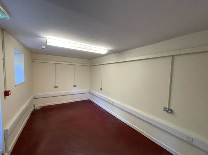 1,553 Sq Ft , Hen Felin Studios, Tal-Y-Cafn LL28 - Available