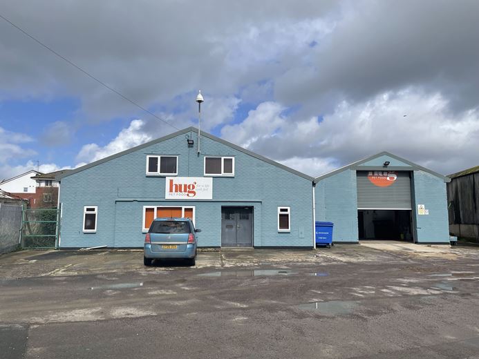 9,185 Sq Ft , Unit 3 Garden Trading Estate, London Road SN10 - Available