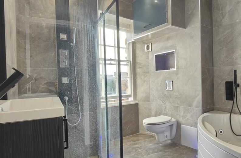 1,265 Sq Ft , 65 Cheap Street DT9 - Sold STC