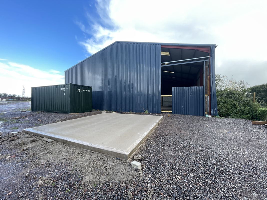 886 Sq Ft , Unit 3b Grange Farm Business Park, Nynehead TA21 - Under Offer