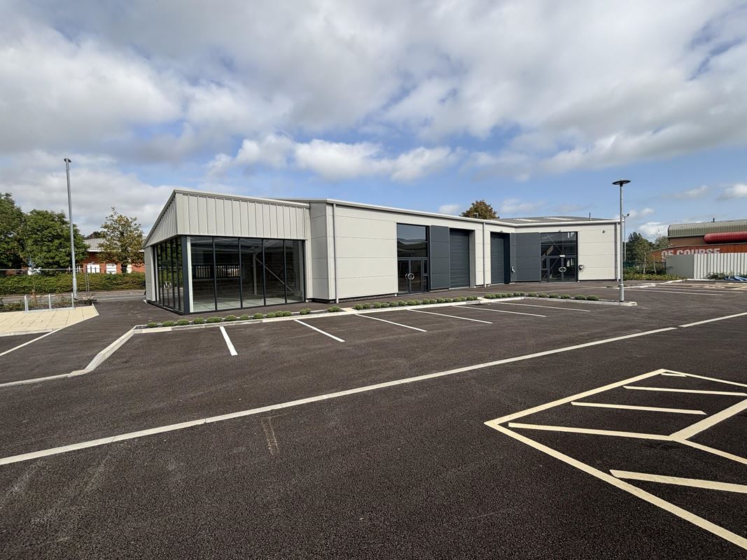 163 to 277 Sq M , Units 1-8, Tapstone Road TA20 - Available