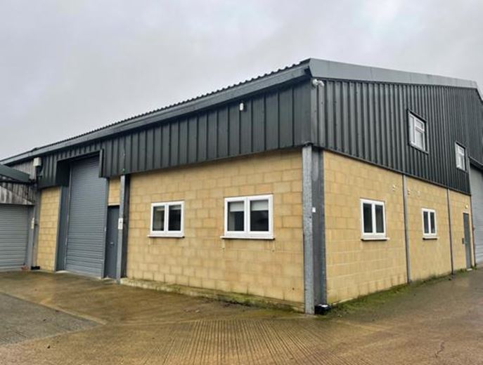 3,043 Sq Ft , Unit 15, Home Farm Dairy Buildings SN8 - Available