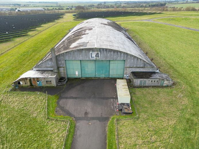 45,000 to 90,000 Sq Ft , L3 And L4 Hangars, Red Barn Lane SN4 - Available