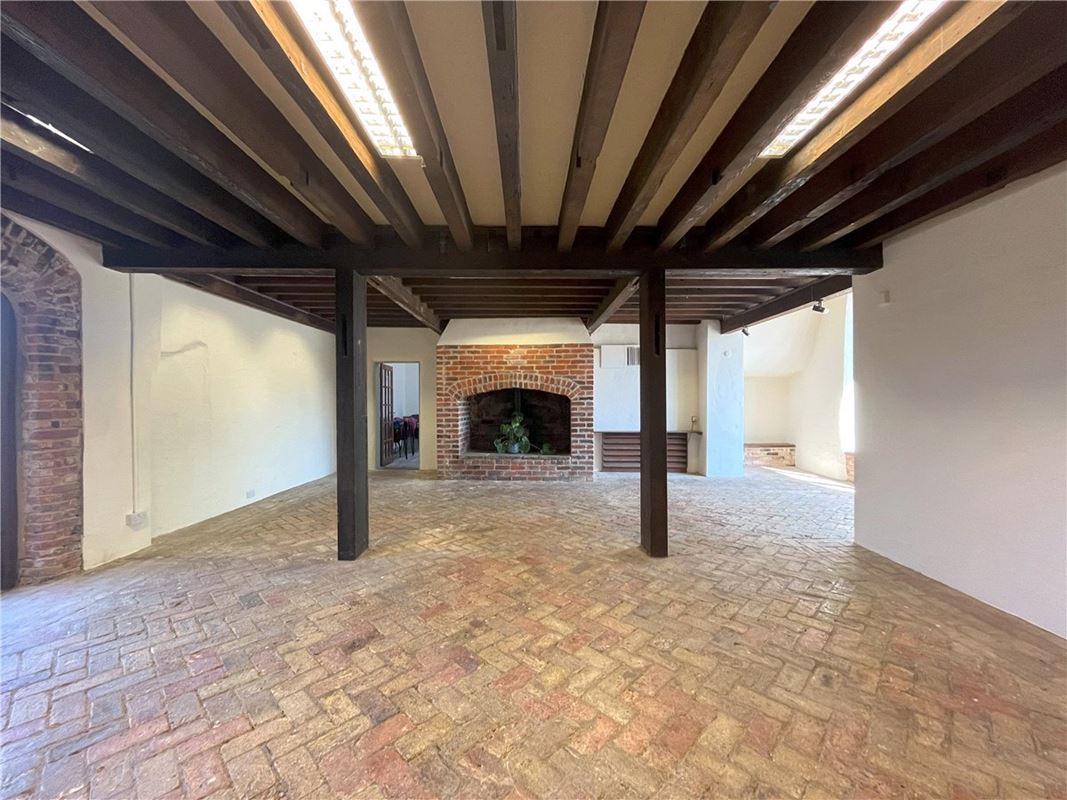 156 Sq M , The Old Bishops Palace, 11 Tower Road CB6 - Available