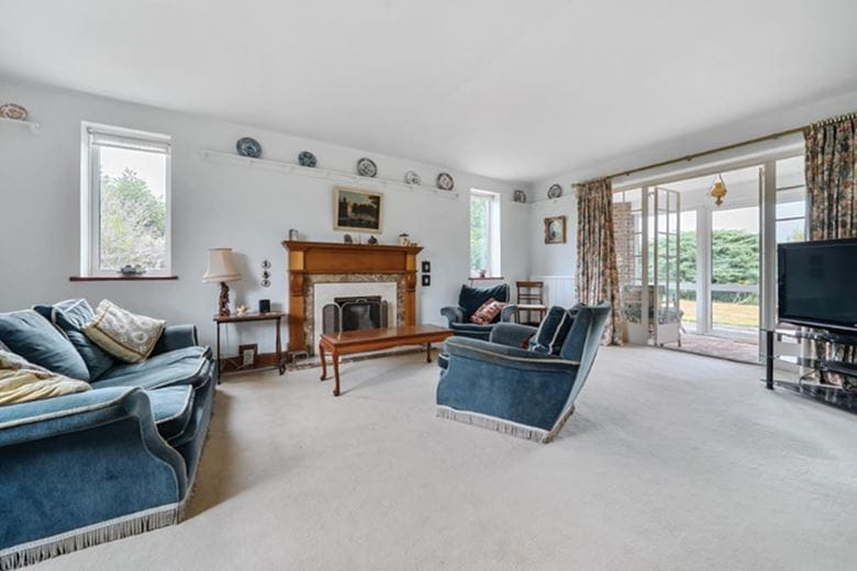 0.68 acres , 27 Wilcot Road SN9 - Available