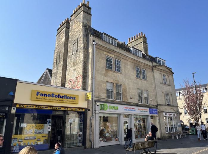 1,550 Sq Ft , 4-5 Lower Borough Walls BA1 - Available