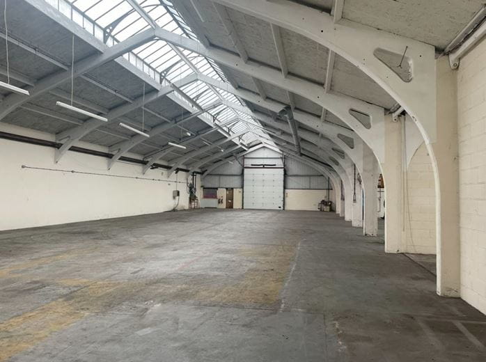 19,971 Sq Ft , Unit 12-13, Vallis Trading Estate BA11 - Available