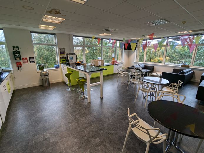 3,000 Sq Ft , First Floor Tennyson House, Cowley Road CB4 - Available