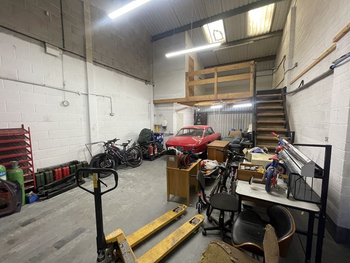 646 Sq Ft , 14 Ilton Business Park TA19 - Available