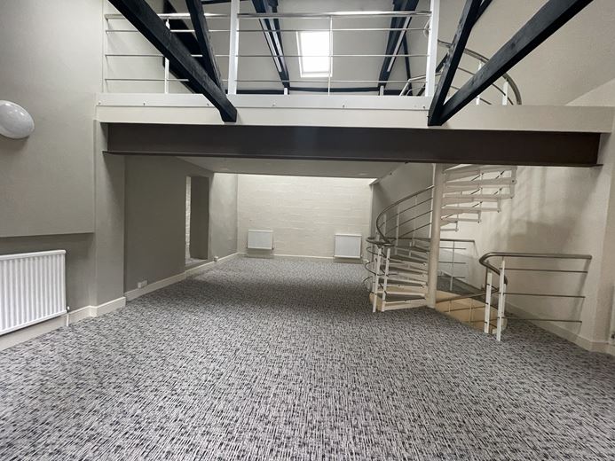 2,031 Sq Ft , 18a Monmouth Place BA1 - Available