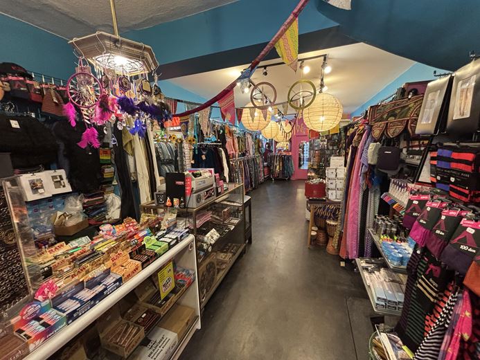  , 4 Bath Place TA1 - Available