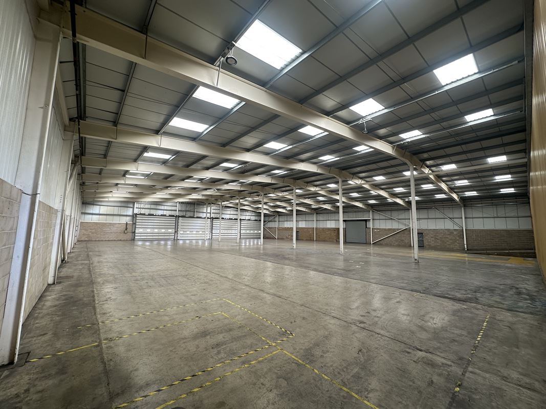44,684 Sq Ft , 41 Edison Road PE27 - Under Offer