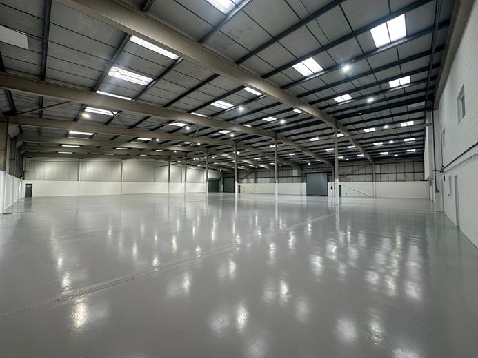 44,684 Sq Ft , 41 Edison Road PE27 - Under Offer