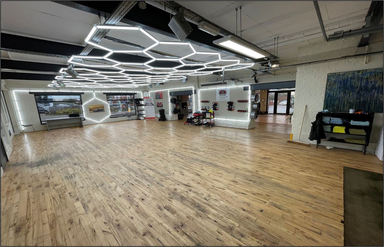 11,314 Sq Ft , Exning Road CB8 - Available