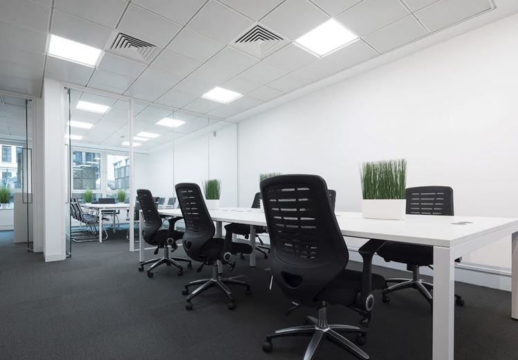 1,276 to 2,590 Sq Ft , 43 London Wall EC2M - Available