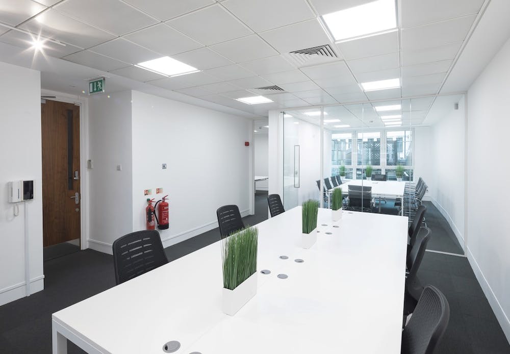 1,276 to 2,590 Sq Ft , 43 London Wall EC2M - Available