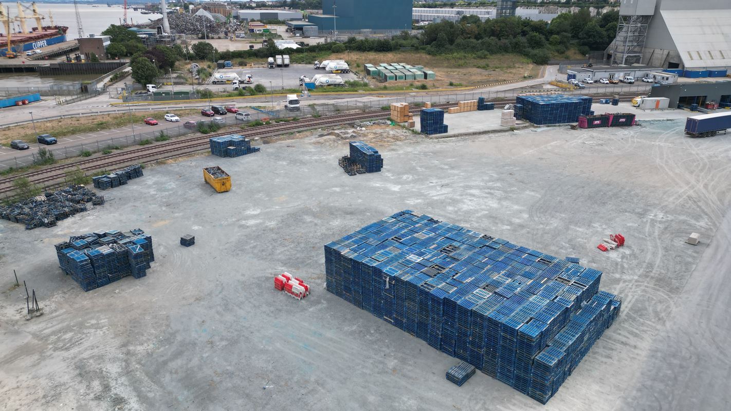 6 acres , Northfleet DA11 - Available