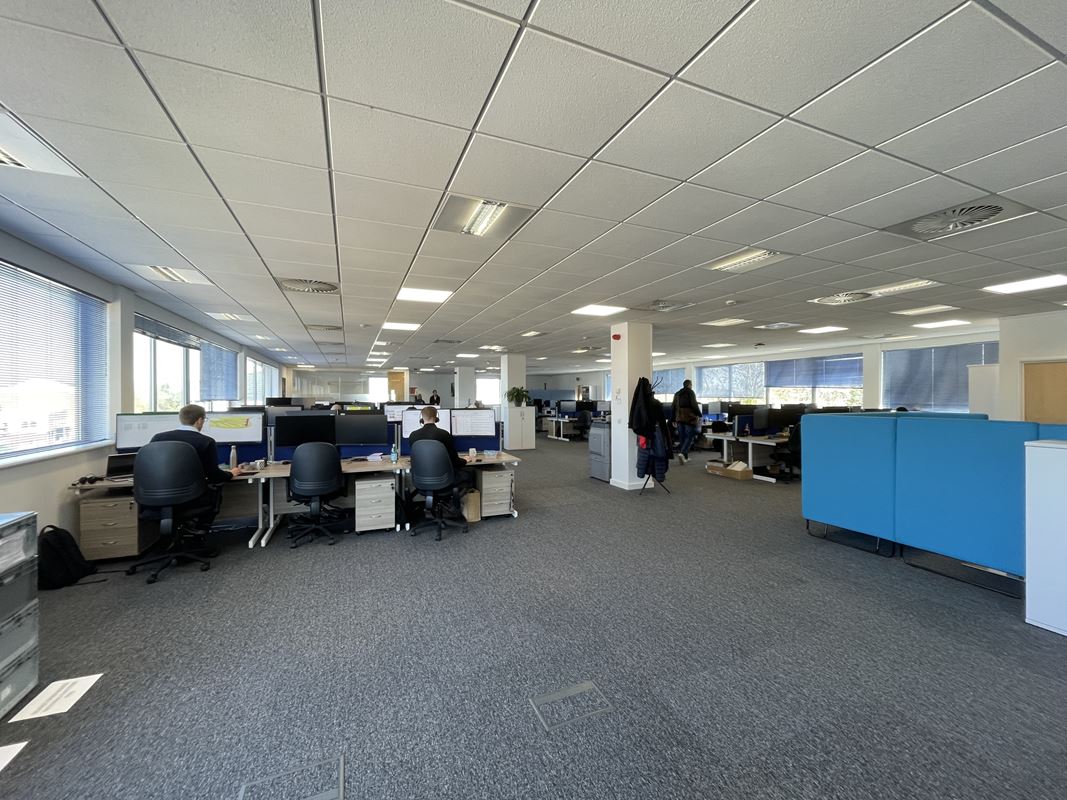 4,359 to 8,859 Sq Ft , Latimer House, Langford Business Park OX5 - Available