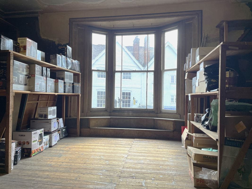 5,285 Sq Ft , 6-7 Bull Ring SY8 - Available