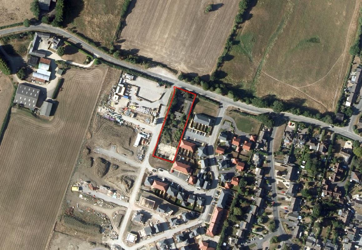 0.73 acres , Land And Buildings Off Highworth Road Faringdon, Highworth Road  SN7