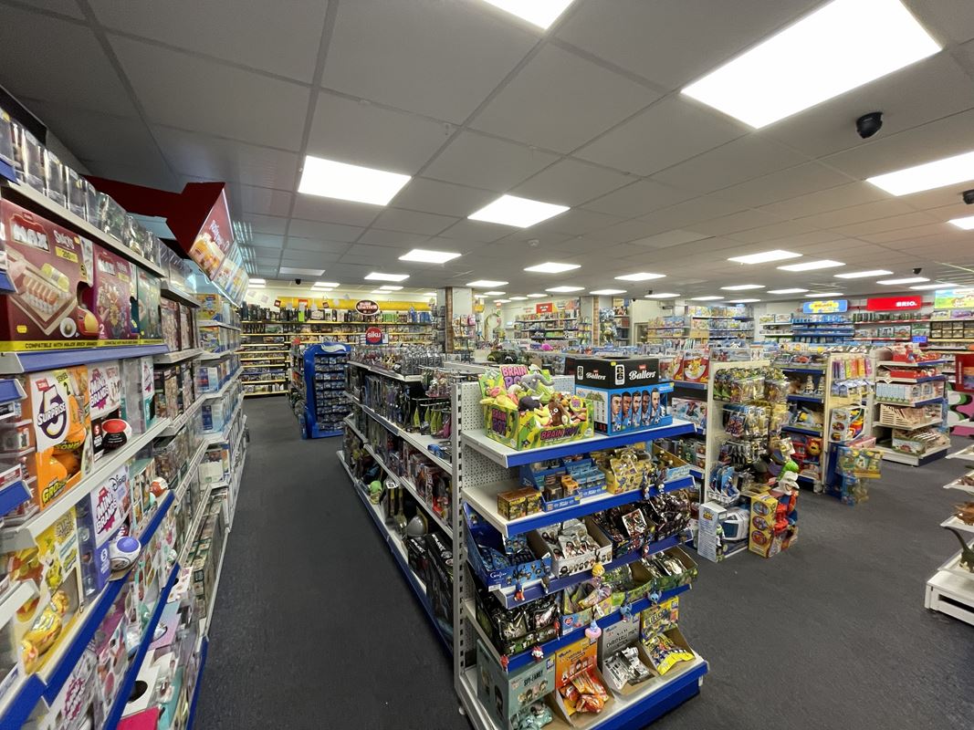 7,495 Sq Ft , 66-68 Sheep Street OX26 - Available