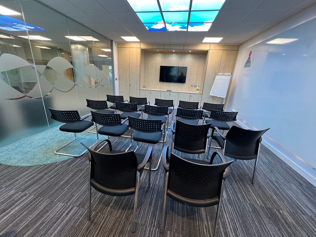 3,939 Sq Ft , Cardale Park HG3 - Sold STC