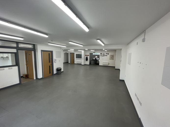 2,206 Sq Ft , Dormers Hub, Longridge Lane UB1 - Available