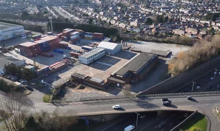 3.1 acres , Cakemore Road B65 - Available