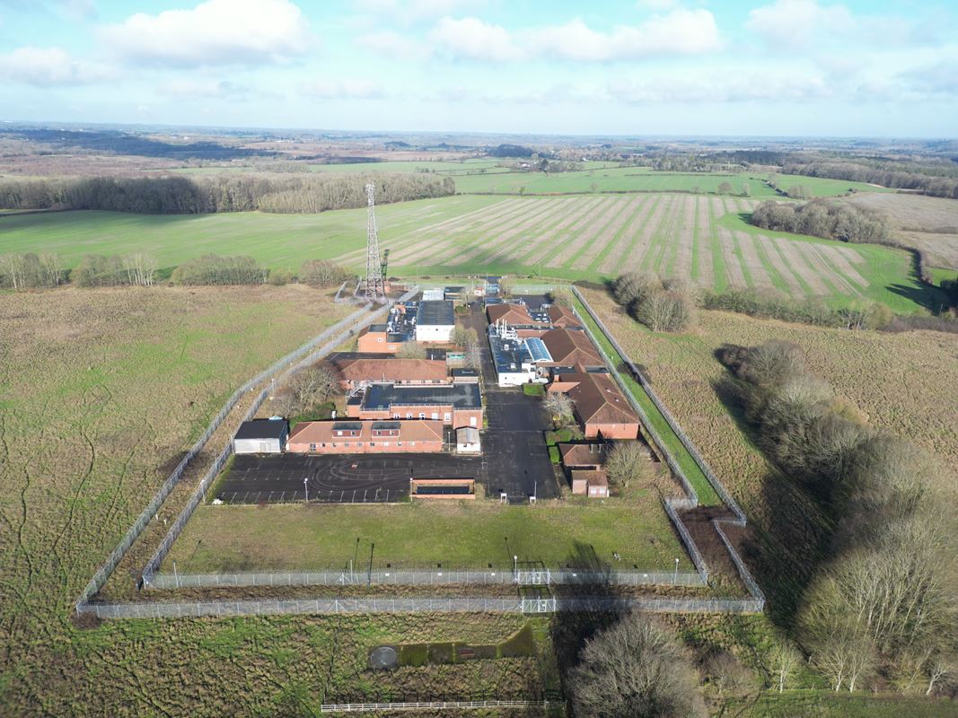26 acres , Centre For Applied Science & Technology, Woodcock Hill AL4 - Available