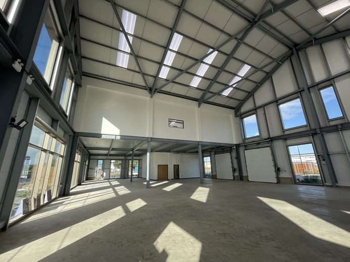 7,652 to 22,769 Sq Ft , Aerox 1 OX5 - Available