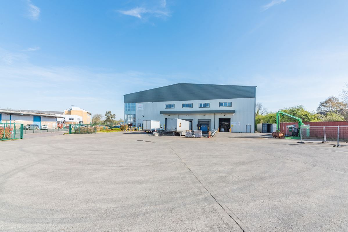 37,700 Sq Ft , Unit B Langford Locks OX5 - Available