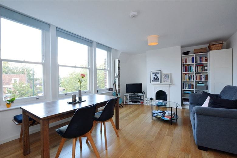 1 bedroom flat, Church Road, London SW13 - Available