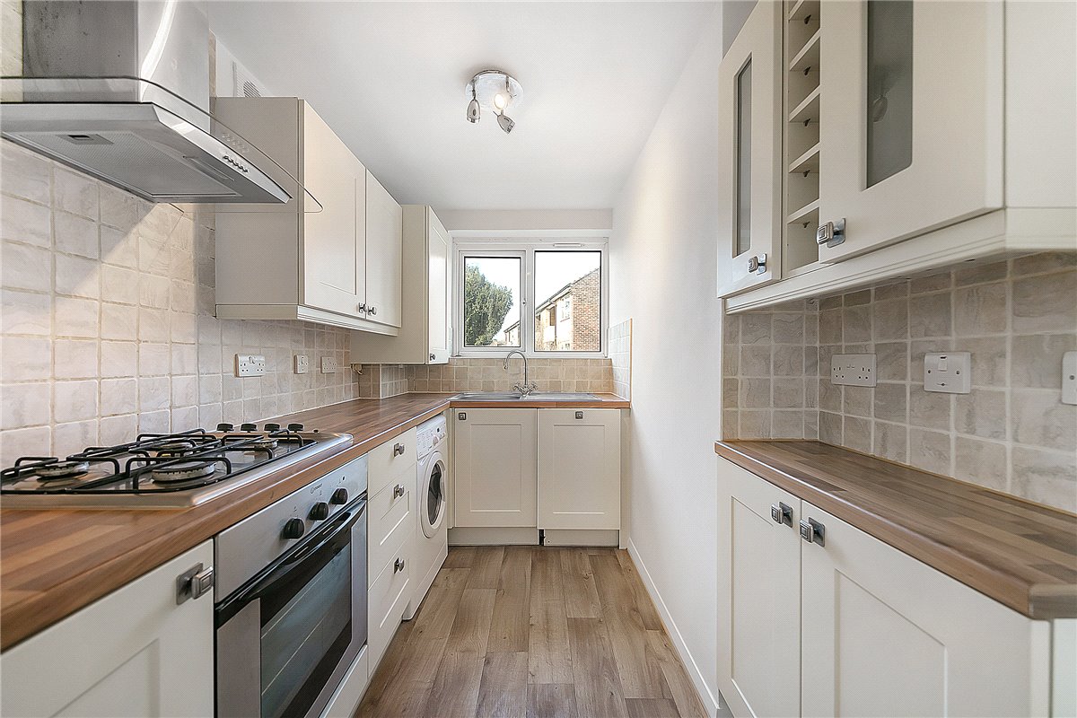 2 bedroom flat, The Hermitage, London SW13 - Let Agreed