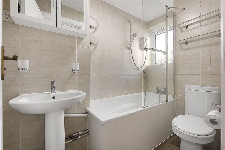 2 bedroom flat, The Hermitage, London SW13