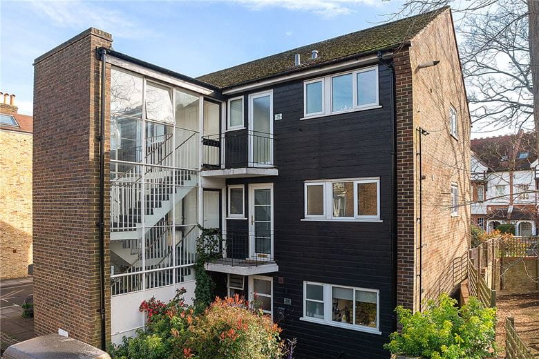 2 bedroom flat, The Hermitage, London SW13 - Let Agreed