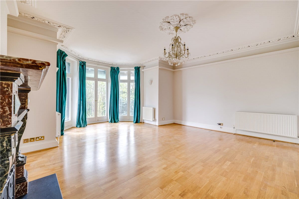 2 bedroom , Petersham Road, Richmond TW10 - Let Agreed