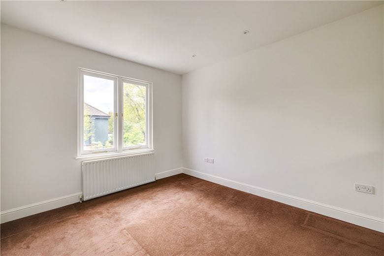 1 bedroom flat, Deodar Road, London SW15 - Available