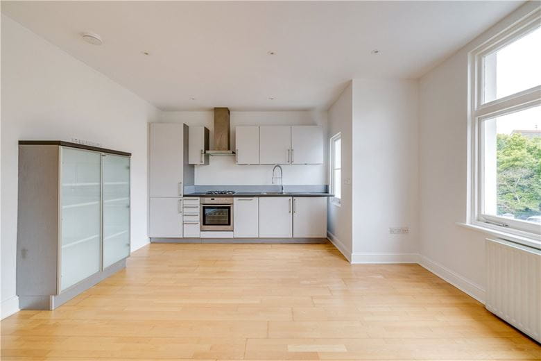 1 bedroom flat, Deodar Road, London SW15 - Available