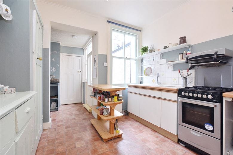 1 bedroom flat, Clavering Avenue, London SW13 - Let Agreed