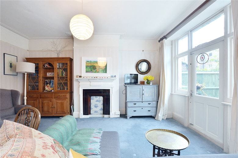 1 bedroom flat, Clavering Avenue, London SW13 - Let Agreed