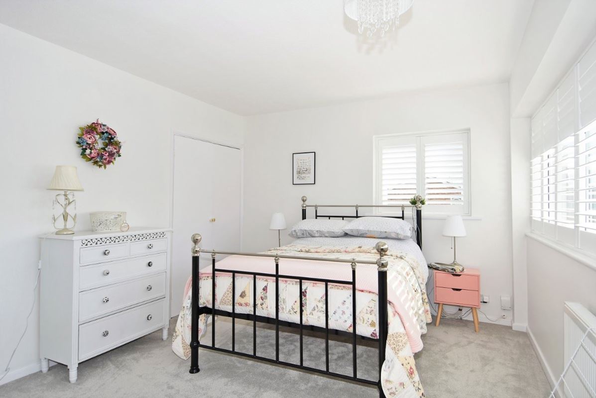 2 bedroom maisonette, Watermill Close, Richmond TW10 - Let Agreed