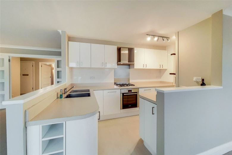 2 bedroom flat, The Terrace, Barnes SW13 - Under Offer