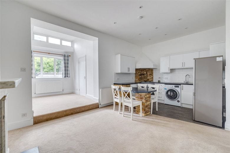 2 bedroom flat, Rosemary Lane, London SW14 - Under Offer