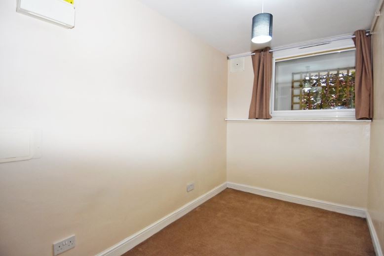 1 bedroom maisonette, Hardwicke Road, Richmond TW10 - Available