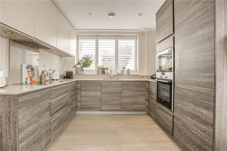 1 bedroom flat, North Worple Way, London SW14 - Let Agreed