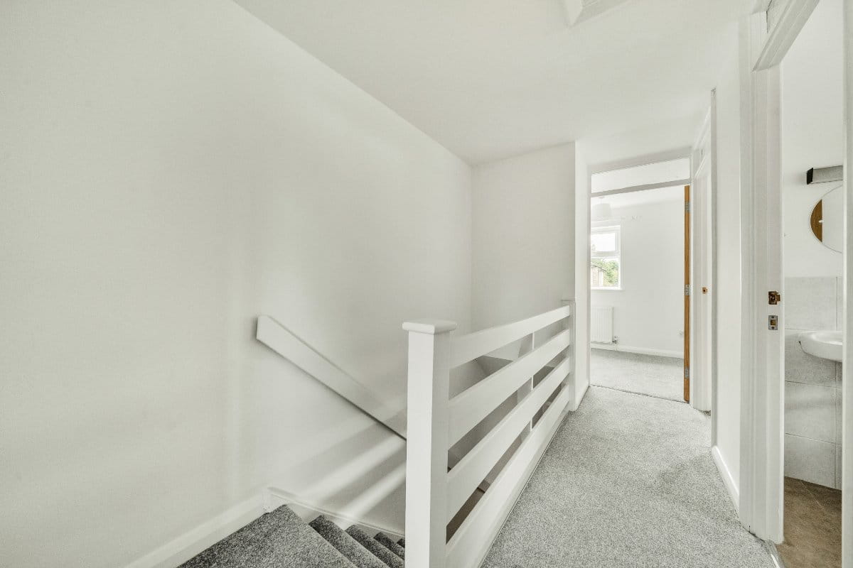 4 bedroom house, Fisherman Close, Richmond TW10 - Available