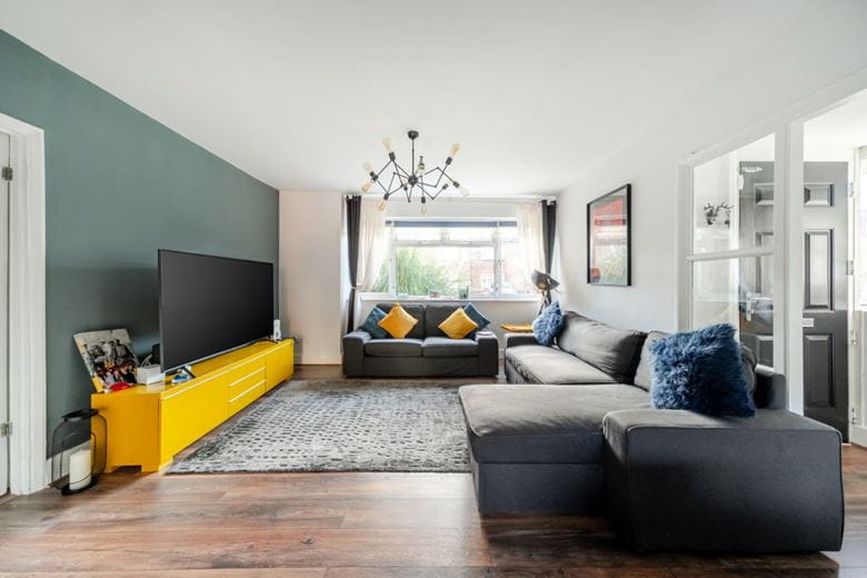 2 bedroom maisonette, Simpson Road, Richmond TW10 - Let Agreed