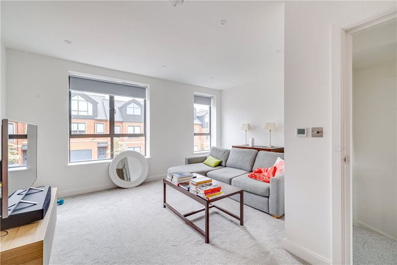 3 bedroom house, Harlow Gardens, Kingston upon Thames KT1