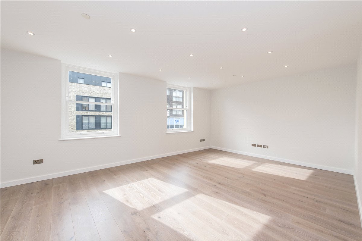 1 bedroom flat, King Street, Hammersmith W6 - Let Agreed