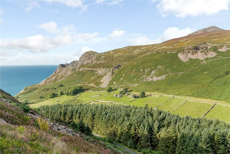 329 acres House, Llithfaen, Pwllheli LL53 - Available